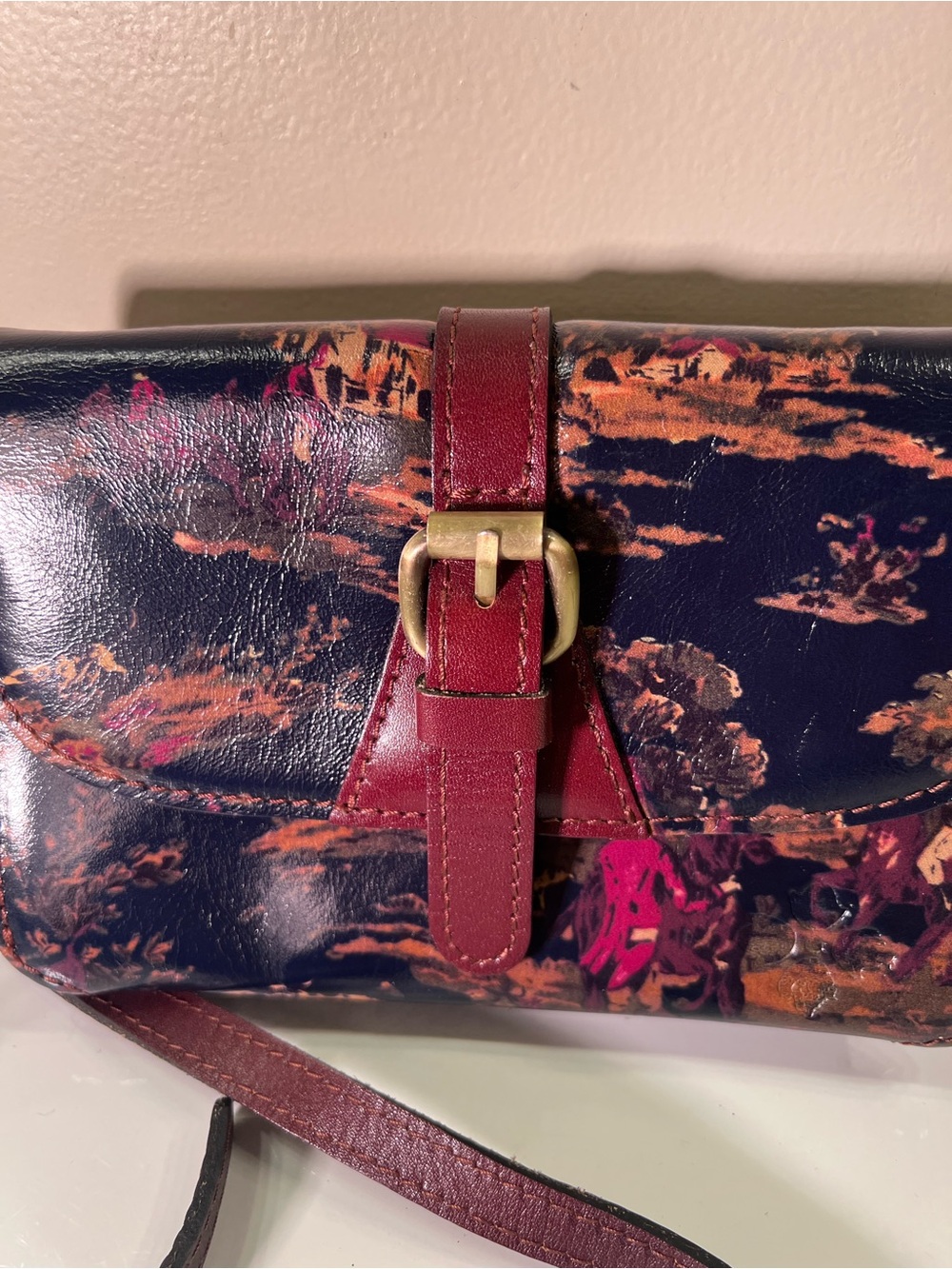 Patricia Nash Torri Crossbody Leather Purse Bag Kent Countryside Design 8x5x2”